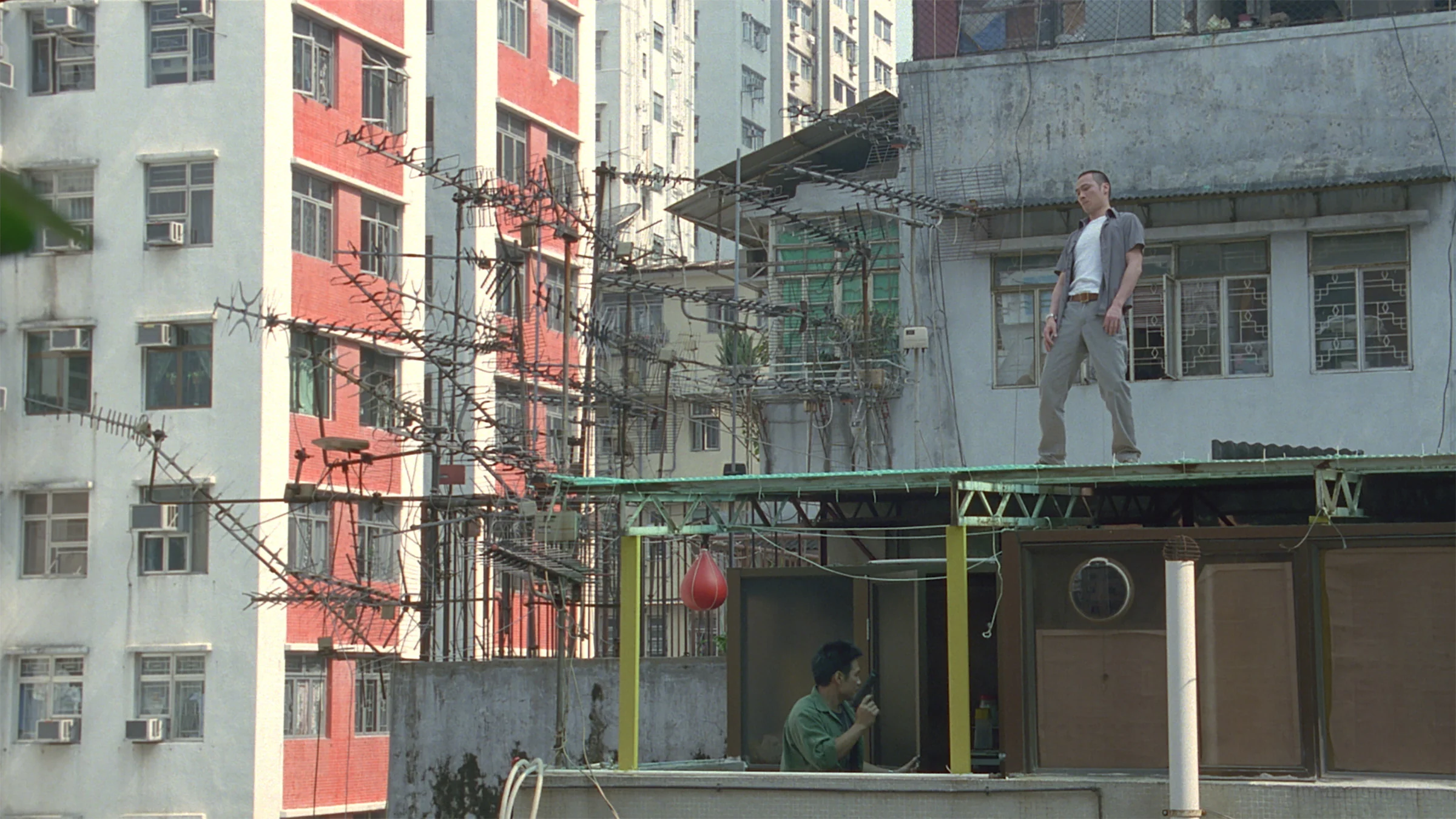 Bullets Over Summer de Wilson Yip - Image 3