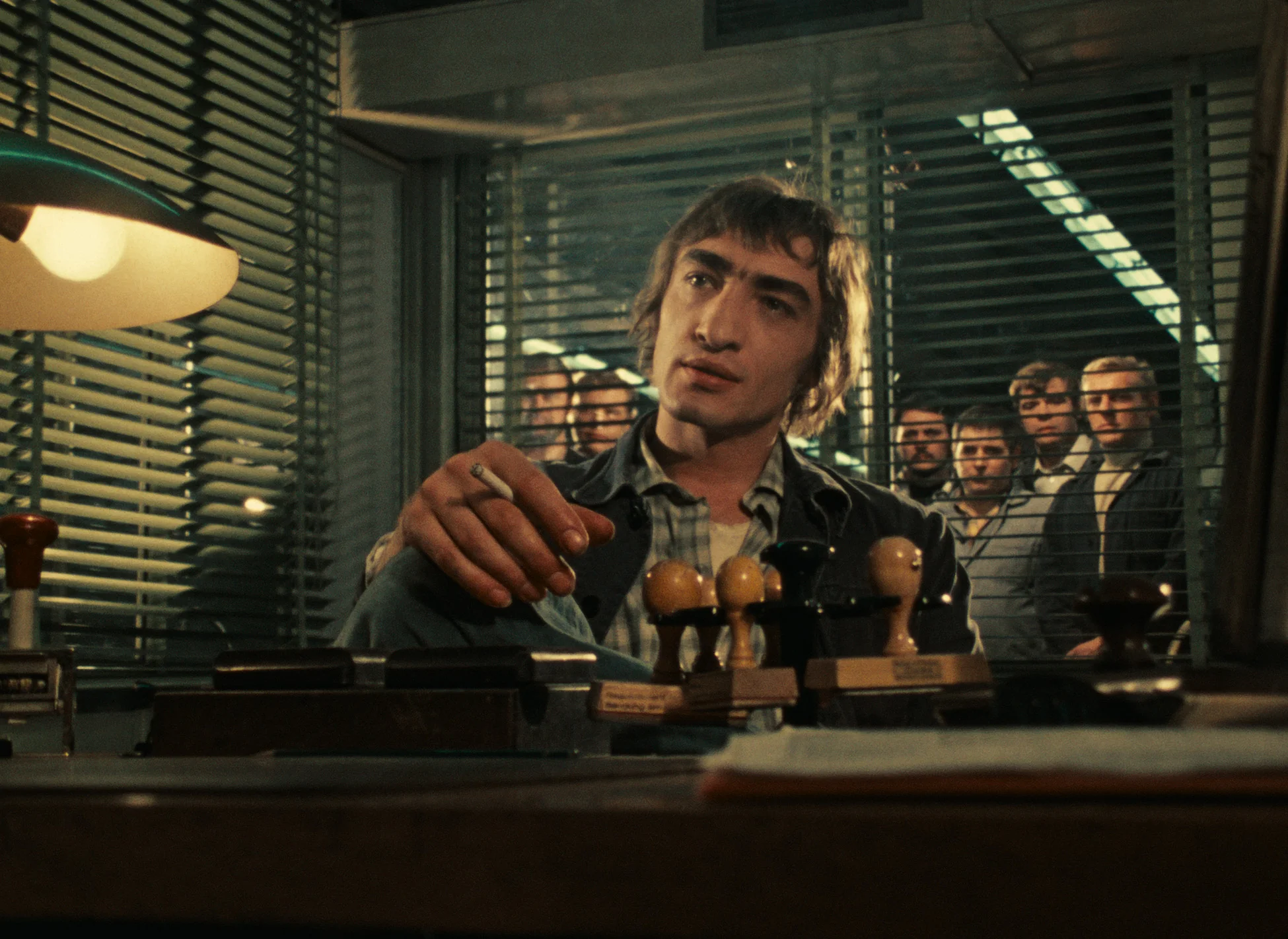 Huit heures ne font pas un jour de Rainer Werner Fassbinder - Image 8